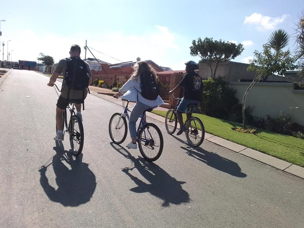 הוסטל סווטו Authentic Bicycle Tours And Backpackers מראה חיצוני תמונה