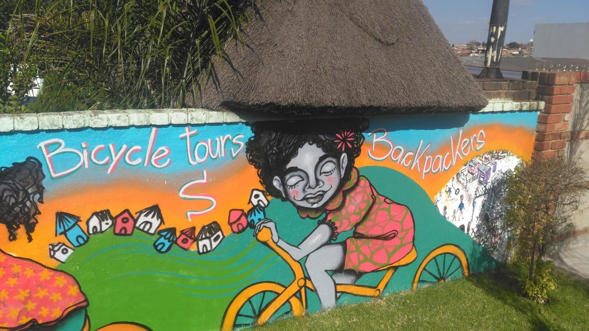 הוסטל סווטו Authentic Bicycle Tours And Backpackers חדר תמונה