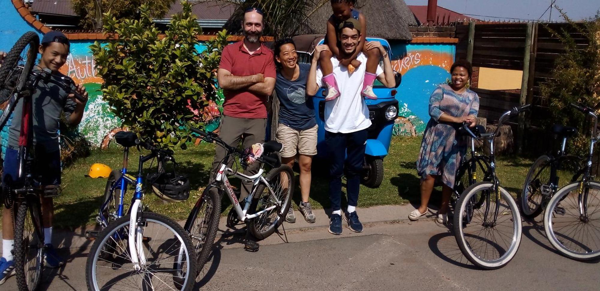 הוסטל סווטו Authentic Bicycle Tours And Backpackers חדר תמונה