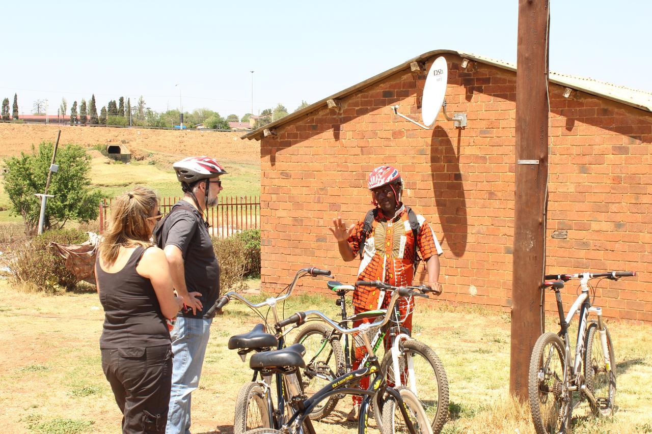 הוסטל סווטו Authentic Bicycle Tours And Backpackers מראה חיצוני תמונה